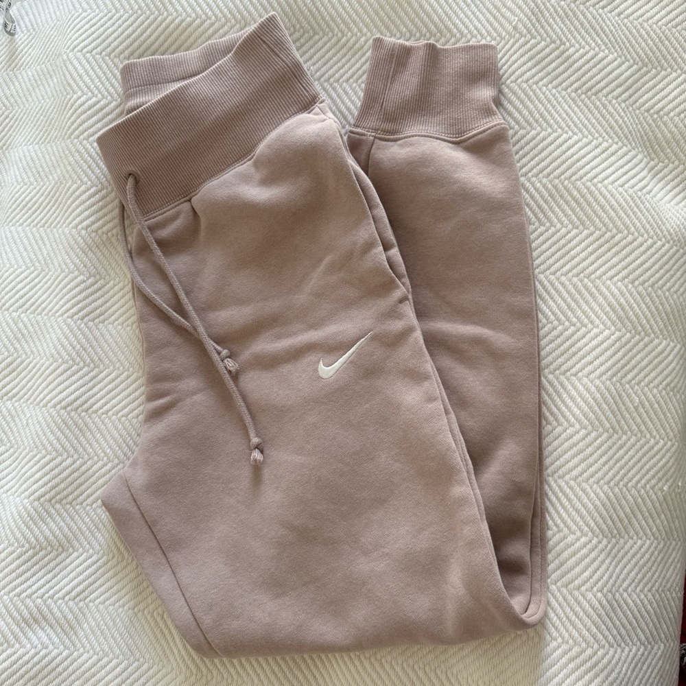 Nike Tan Women Joggers